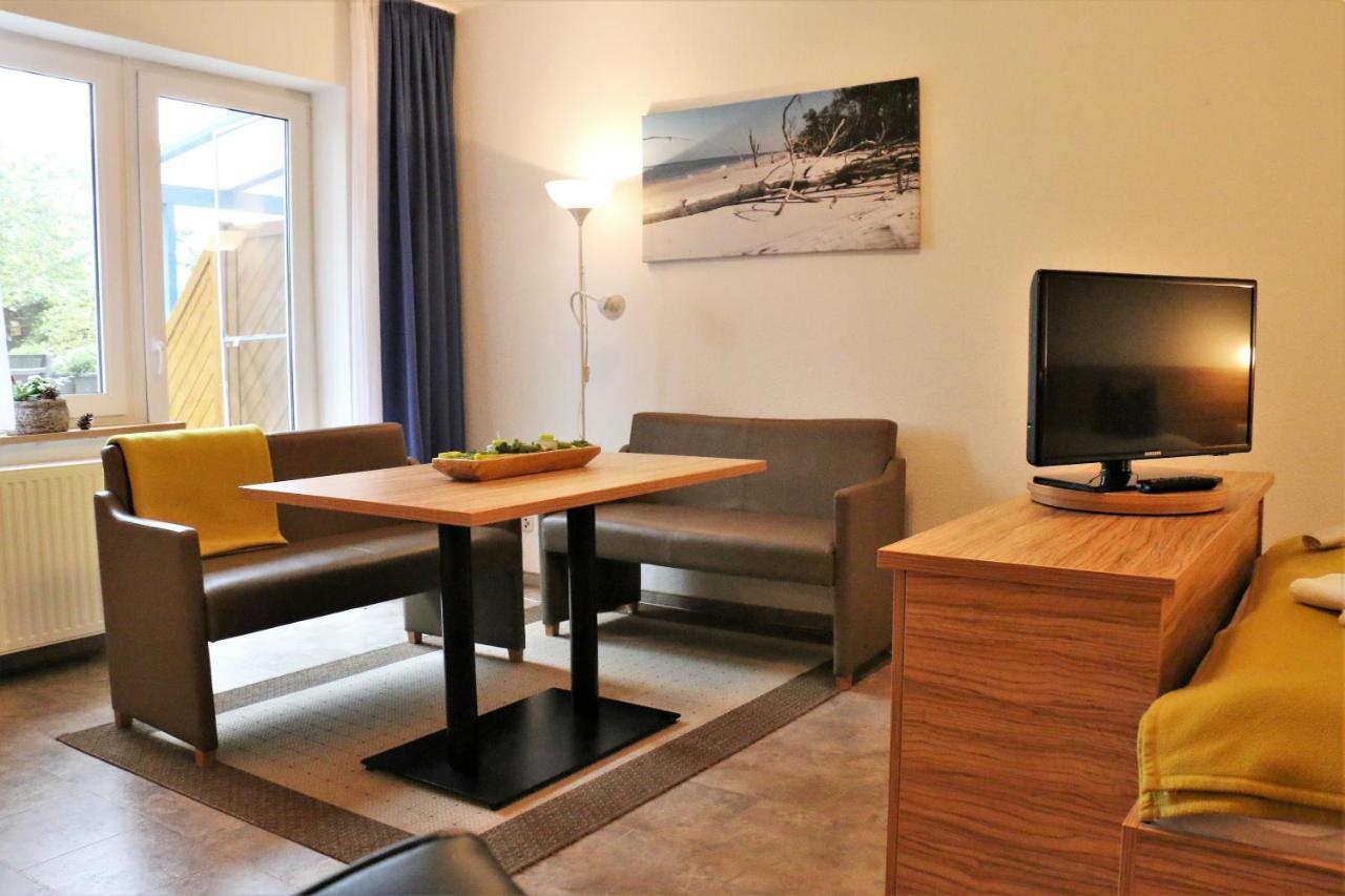 Gruenblau Relax Pension & Apartments Росток Екстер'єр фото