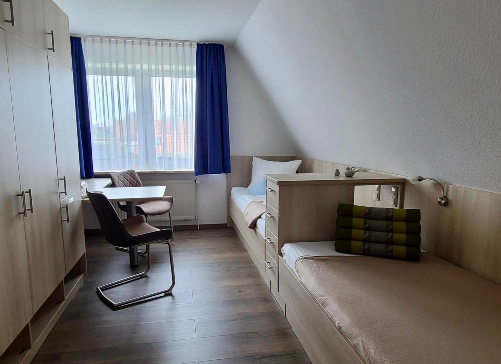 Gruenblau Relax Pension & Apartments Росток Екстер'єр фото