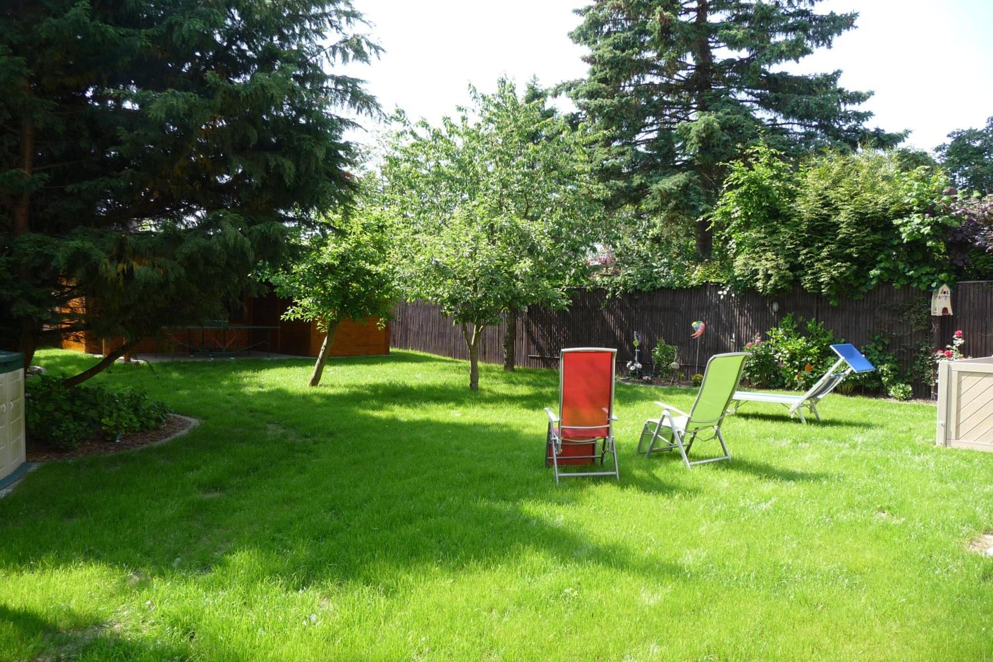 Gruenblau Relax Pension & Apartments Росток Екстер'єр фото