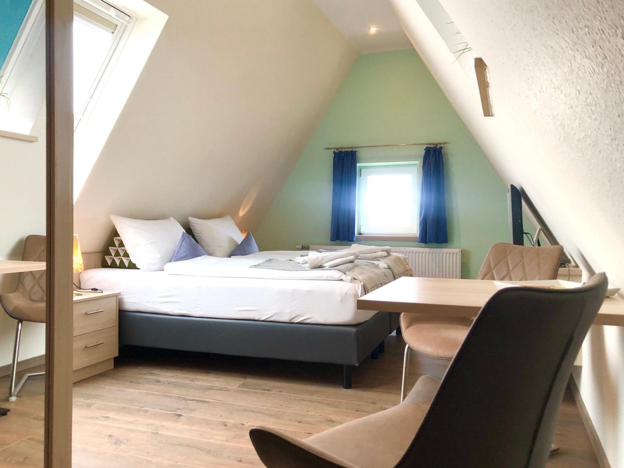 Gruenblau Relax Pension & Apartments Росток Екстер'єр фото