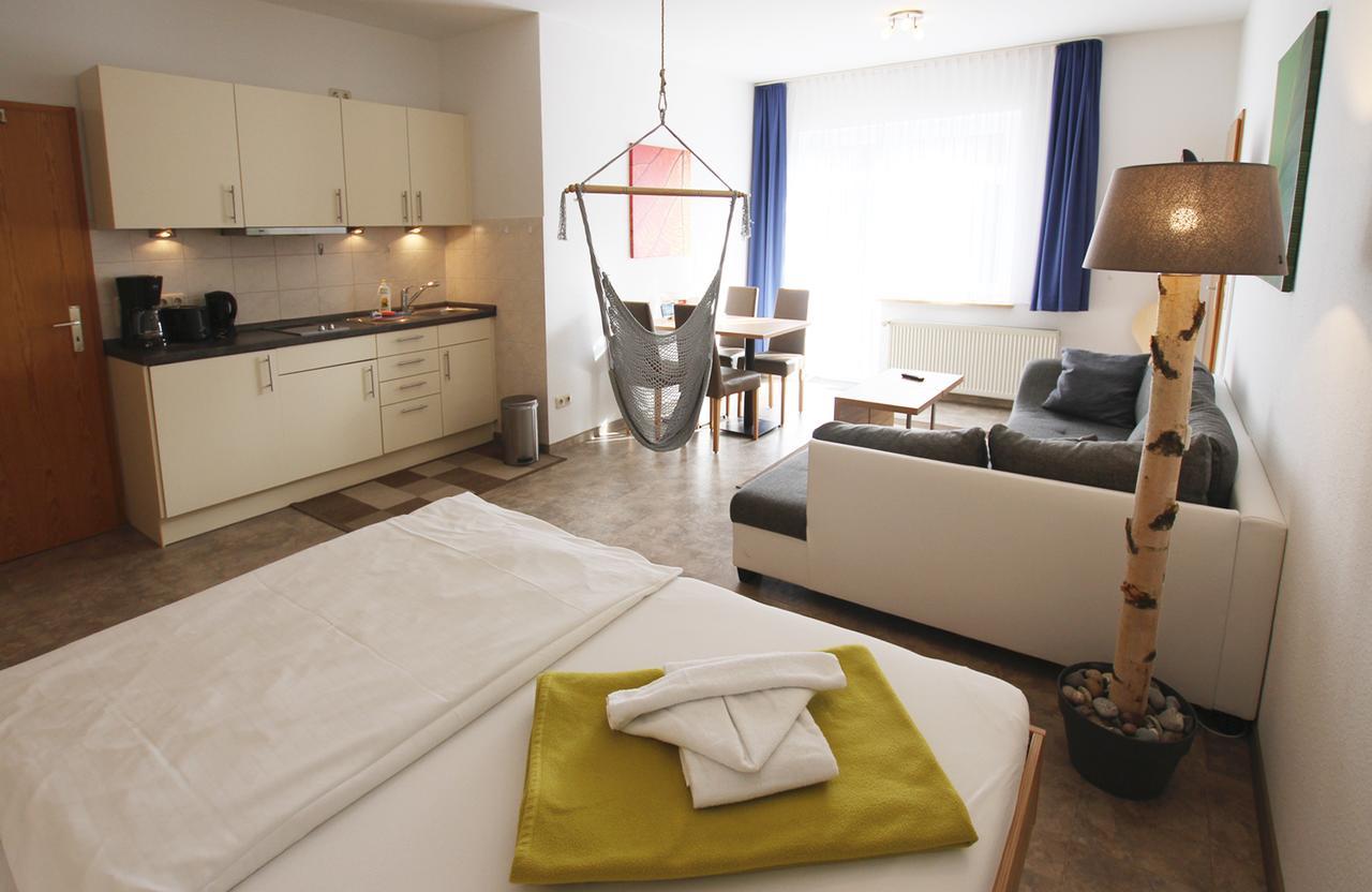Gruenblau Relax Pension & Apartments Росток Екстер'єр фото