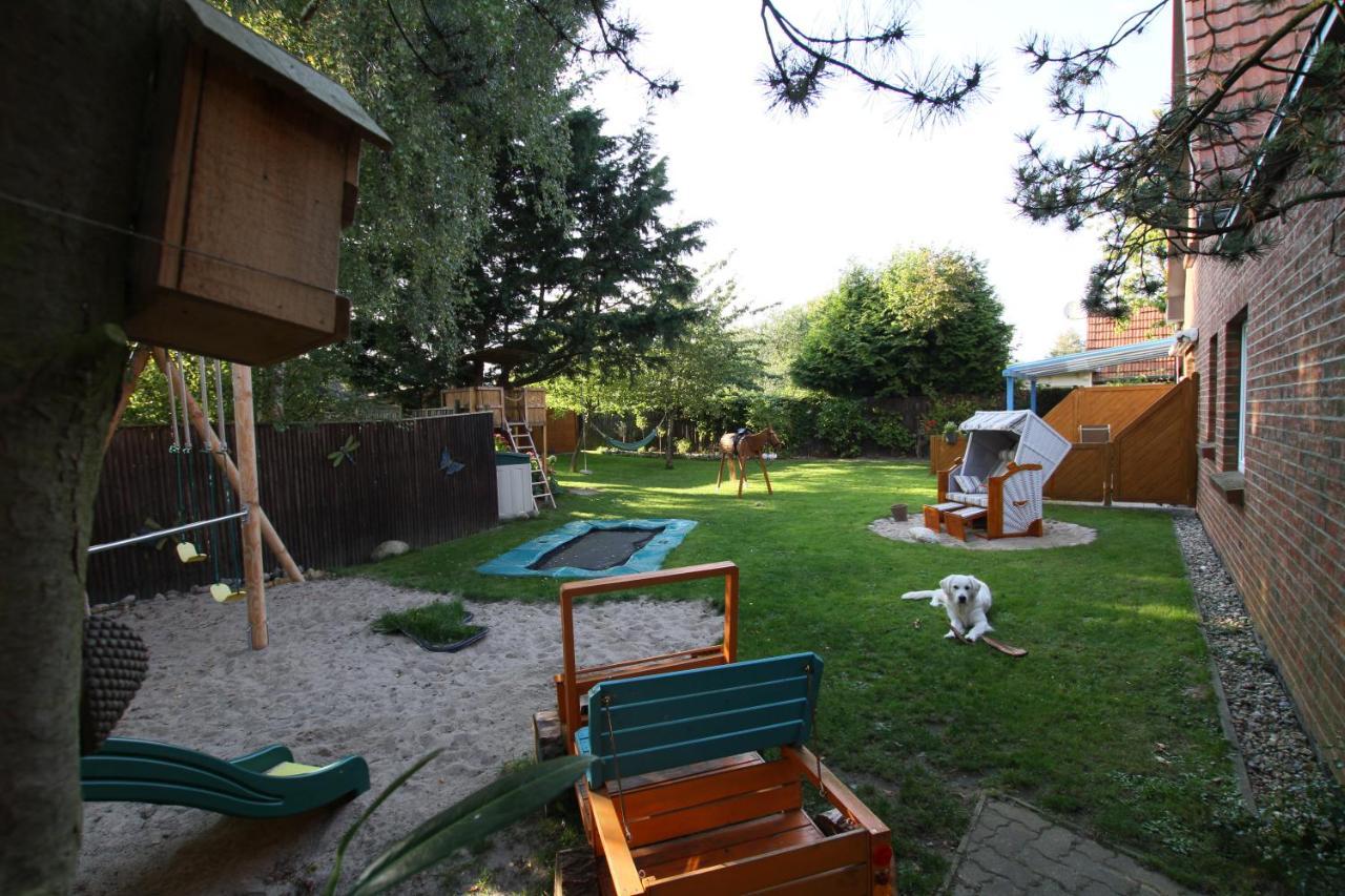 Gruenblau Relax Pension & Apartments Росток Екстер'єр фото